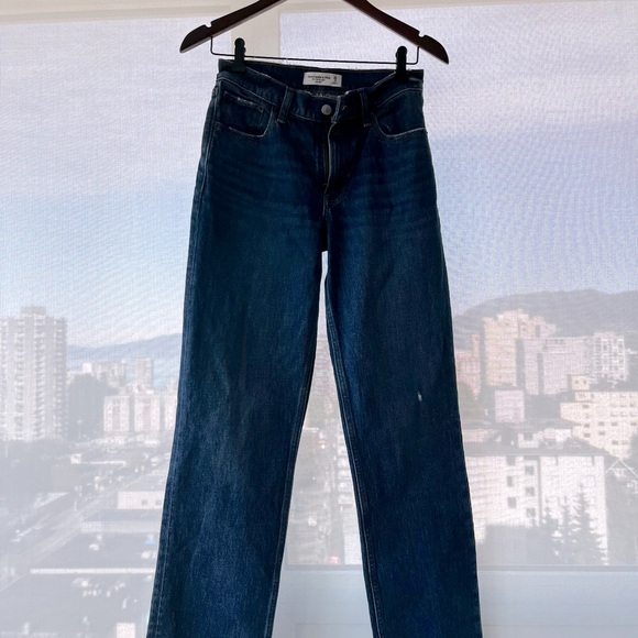 NWOT Abercrombie 90s low rise straight jeans, dark wash - Picture 6 of 7